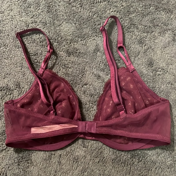 Victoria’s Secret Unlined Demi Bra - Picture 2 of 3